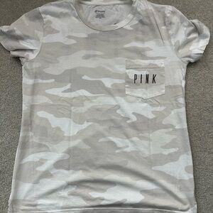 PINK Victoria's Secret Shirt - Women’s Size Small - Camo - Short Sleeve Shirt